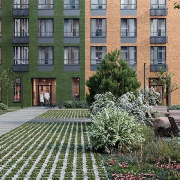 e817bb95-fb66-4149-b0c1-af8131370988